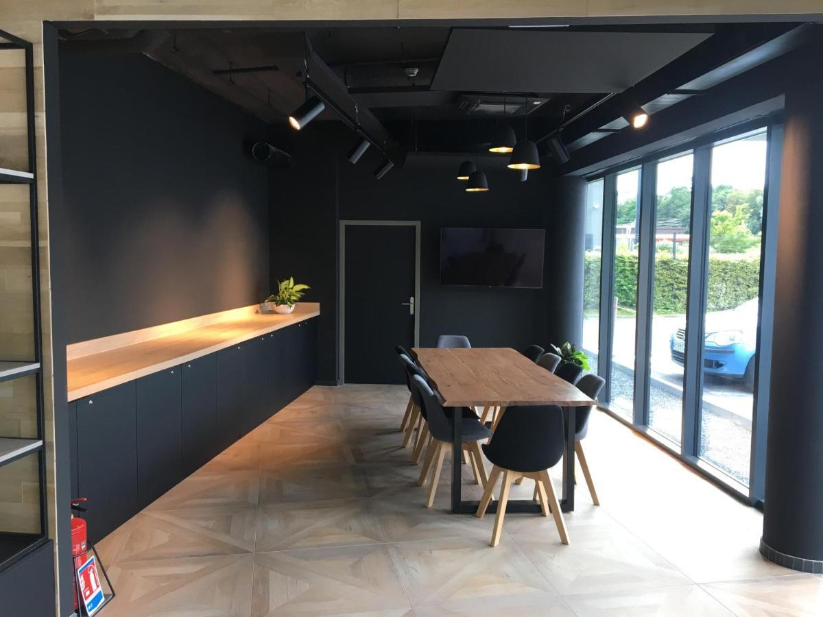 Ibis Styles Valenciennes Petite Foret Экстерьер фото