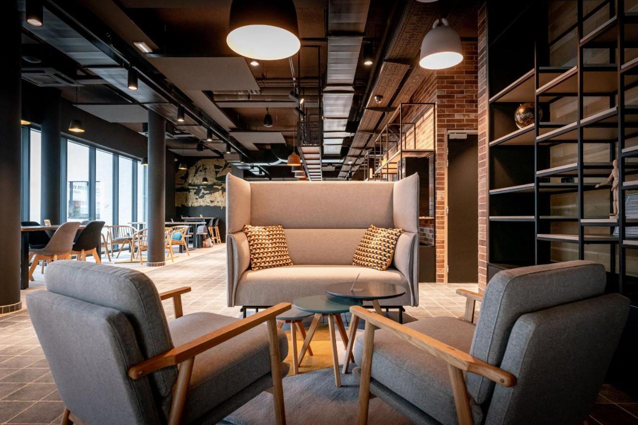 Ibis Styles Valenciennes Petite Foret Экстерьер фото
