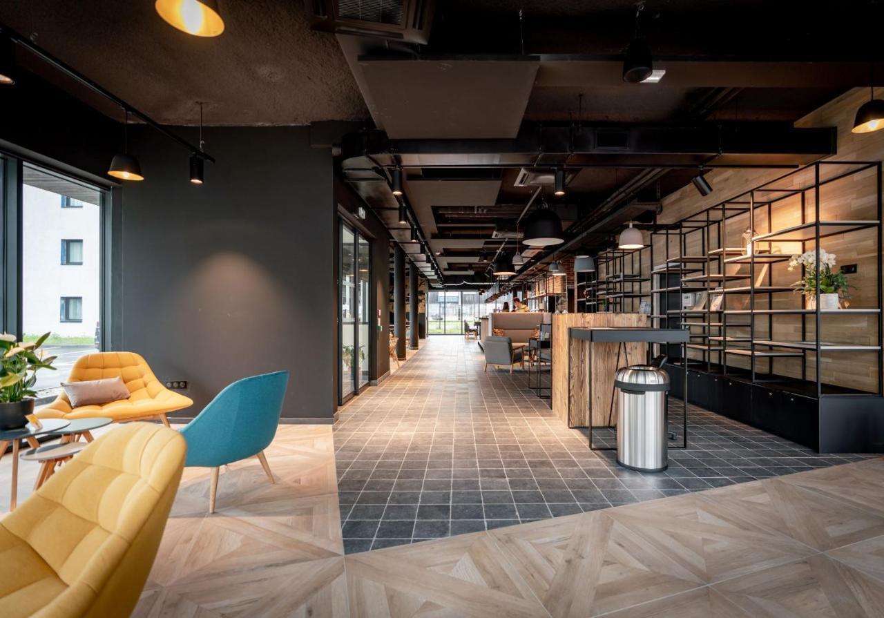 Ibis Styles Valenciennes Petite Foret Экстерьер фото